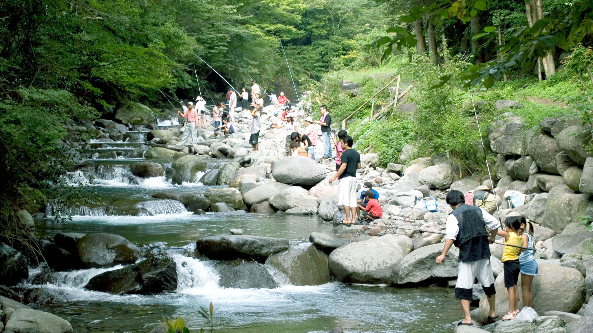 ニジマス釣り場